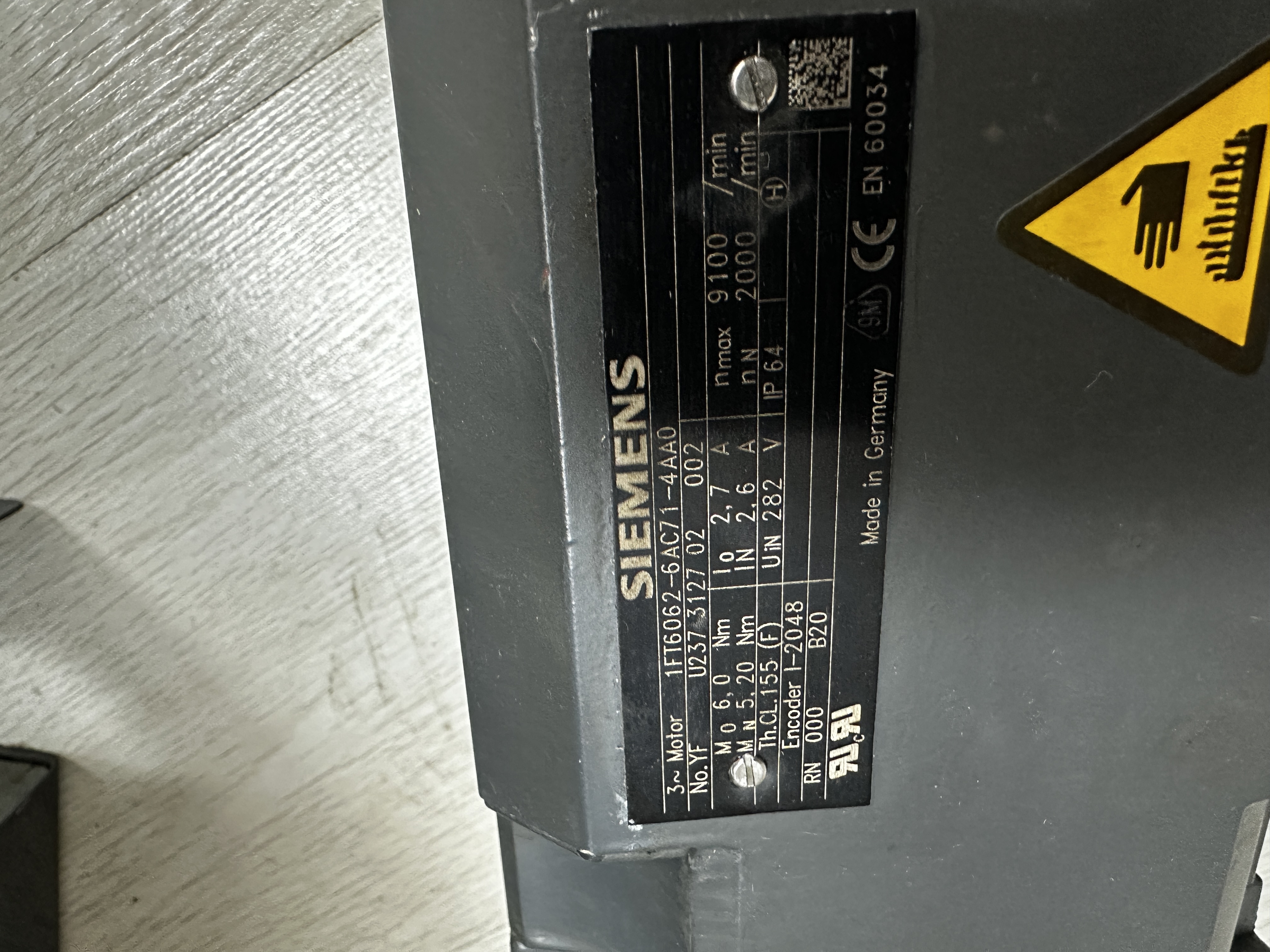 1FT6062-6AC71-4AA0 SİEMENS SERVO MOTOR